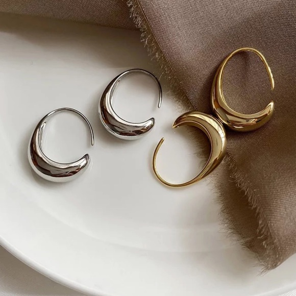 NEW 925 STERLING SILVER C SHAPE EARRINGS, NICE EARRINGS, CUTE EARRINGS - Picture 4 of 4